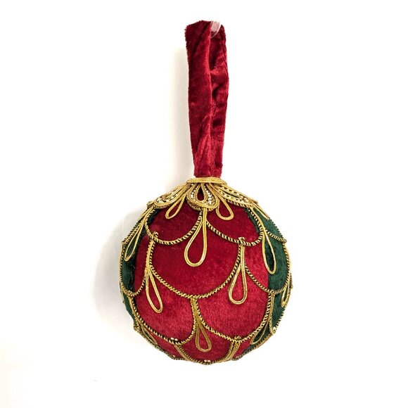VTG Bombay Co. Christmas Ornament Velvet Red Green Gold Braid Bead Ball - Picture 5 of 10